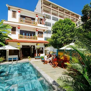3* מלון B'lan Riverside